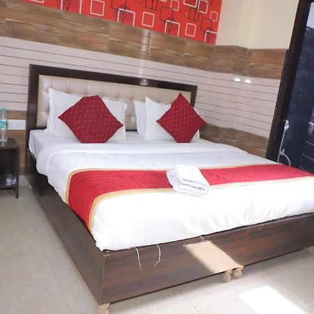 Hotel Aditya Residency Near Sector 63 Metro Station Noida Dış mekan fotoğraf