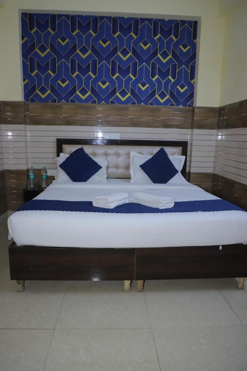 Hotel Aditya Residency Near Sector 63 Metro Station Noida Dış mekan fotoğraf